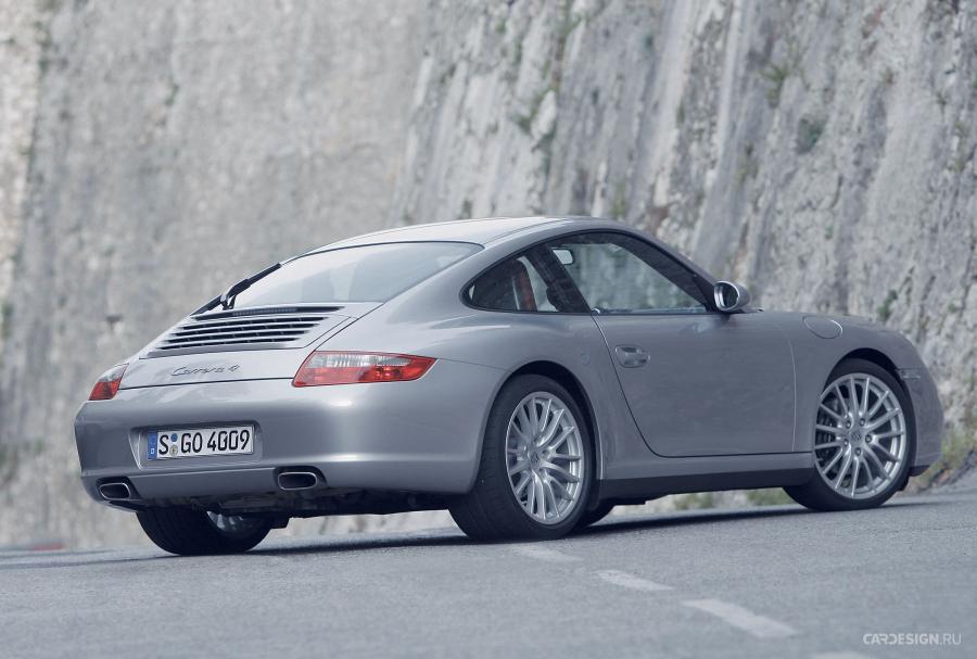 Porsche 911 Carrera 4 2005 года  (фото 9 из 18)
